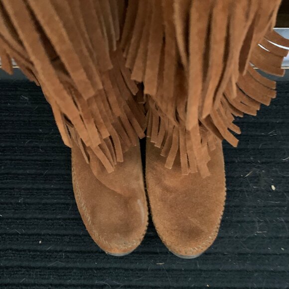 3 Layer Fringe Leather Suede Moccasin Boots - Minnetonka - Picture 4 of 5